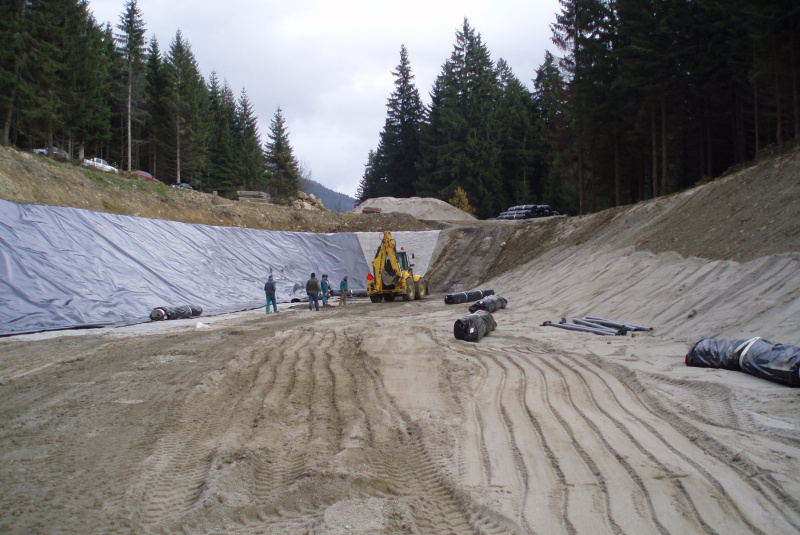 Referenčné stavby / Protipožiarna nádrž v KÚ Veľký Bysterec (Kubínska Hoľa) - foto Referenčné stavby / Protipožiarna nádrž v KÚ Veľký Bysterec (Kubínska Hoľa) - foto