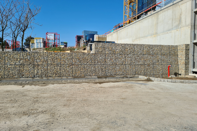 Referenčné stavby / Lakeside park II - foto Referenčné stavby / Lakeside park II - foto