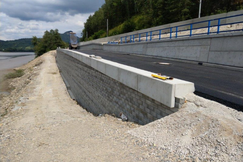 Referenčné stavby / ŽSR Púchov - Považská Teplá, SO 44.38.10.1 - foto Referenčné stavby / ŽSR Púchov - Považská Teplá, SO 44.38.10.1 - foto