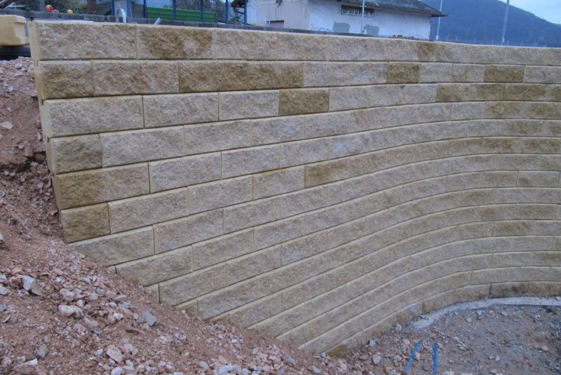 Referenčné stavby / ŽSR Zlatovce - Trenčianska Teplá, SO 32.32.04 - foto Referenčné stavby / ŽSR Zlatovce - Trenčianska Teplá, SO 32.32.04 - foto