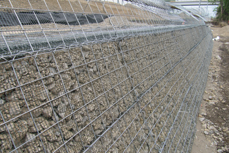 Referenčné stavby / ŽSR Považská Teplá - Žilina, SO 49.32.02 - foto Referenčné stavby / ŽSR Považská Teplá - Žilina, SO 49.32.02 - foto