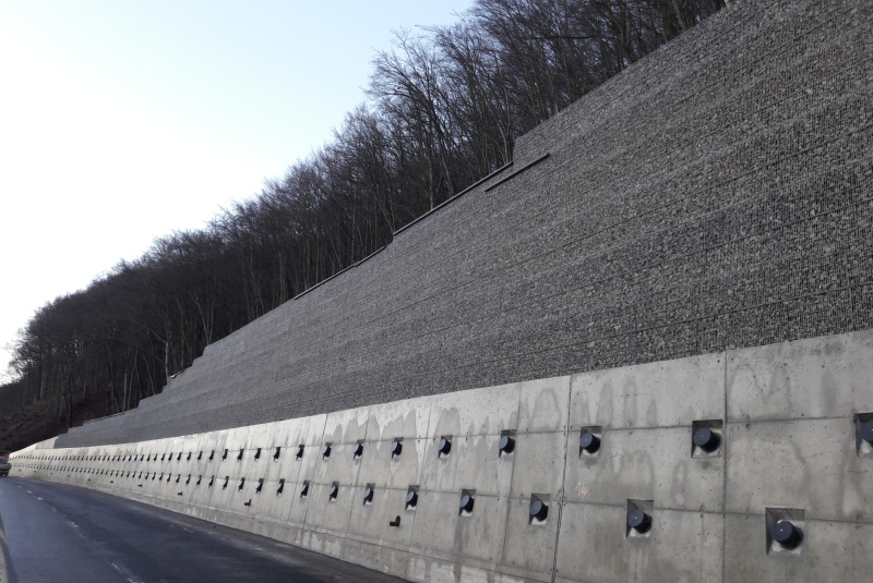 Referenčné stavby / ŽSR Púchov - Považská Teplá, SO 44.38.08 - foto Referenčné stavby / ŽSR Púchov - Považská Teplá, SO 44.38.08 - foto