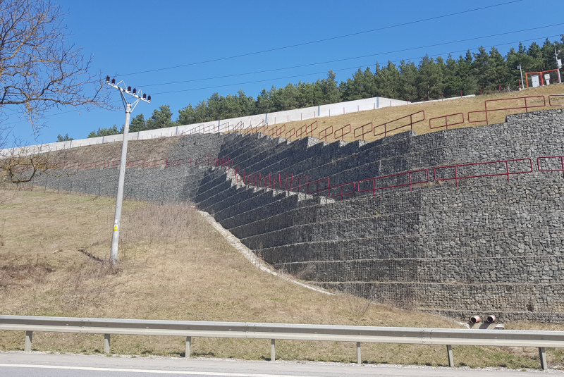 Referenčné stavby / D1 Fričovce - Svinia, SO 208 - foto Referenčné stavby / D1 Fričovce - Svinia, SO 208 - foto