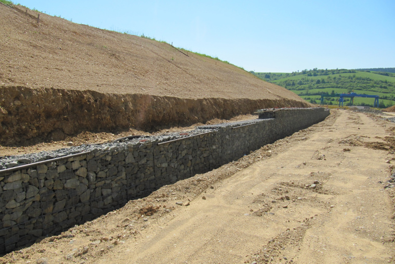 Referenčné stavby / D1 Fričovce - Svinia, SO 227-00 - foto Referenčné stavby / D1 Fričovce - Svinia, SO 227-00 - foto