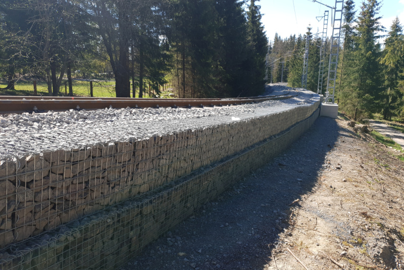 Referenčné stavby / Rekonštrukcia ozubnice Štrba - Štrbské Pleso - foto Referenčné stavby / Rekonštrukcia ozubnice Štrba - Štrbské Pleso - foto
