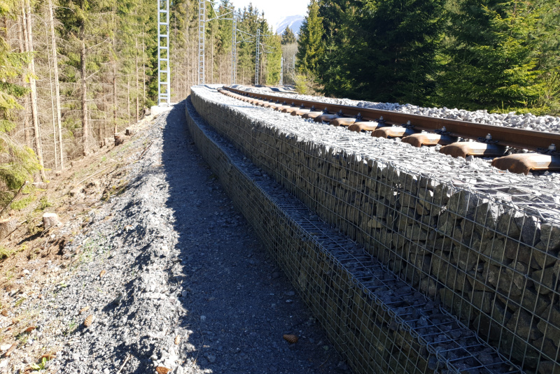 Referenčné stavby / Rekonštrukcia ozubnice Štrba - Štrbské Pleso - foto Referenčné stavby / Rekonštrukcia ozubnice Štrba - Štrbské Pleso - foto
