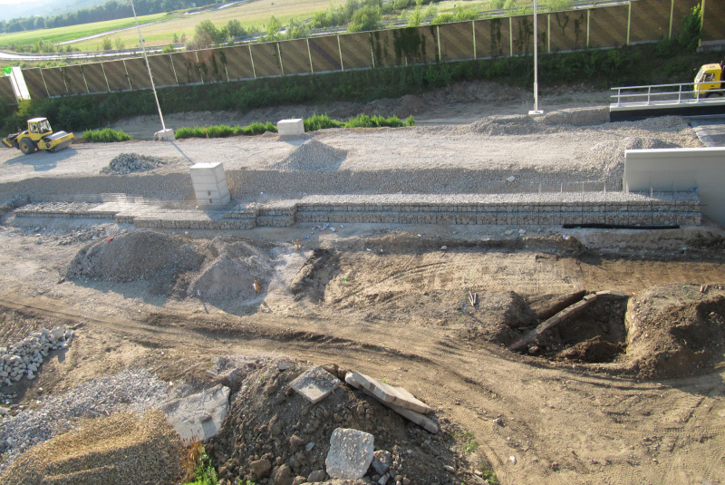 Referenčné stavby / ŽSR Považská Teplá - Žilina, SO 51.32.02.3A - foto Referenčné stavby / ŽSR Považská Teplá - Žilina, SO 51.32.02.3A - foto