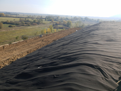 Drenážna vrstva na odvedenie zrážkových vôd na skládkach odpadov